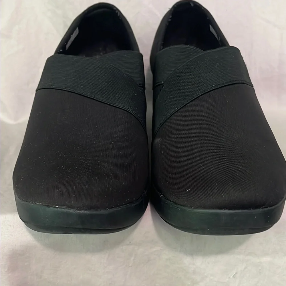 Crocs dual comfort Women's Black Slip-On Shoes Good Used Condition - Picture 7 of 11